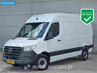 Mercedes-Benz Sprinter 317 CDI Automaat L2H2 3500kg trekhaak Camera MBUX Airco Cruise 10m3 Airco Trekhaak Cruise control