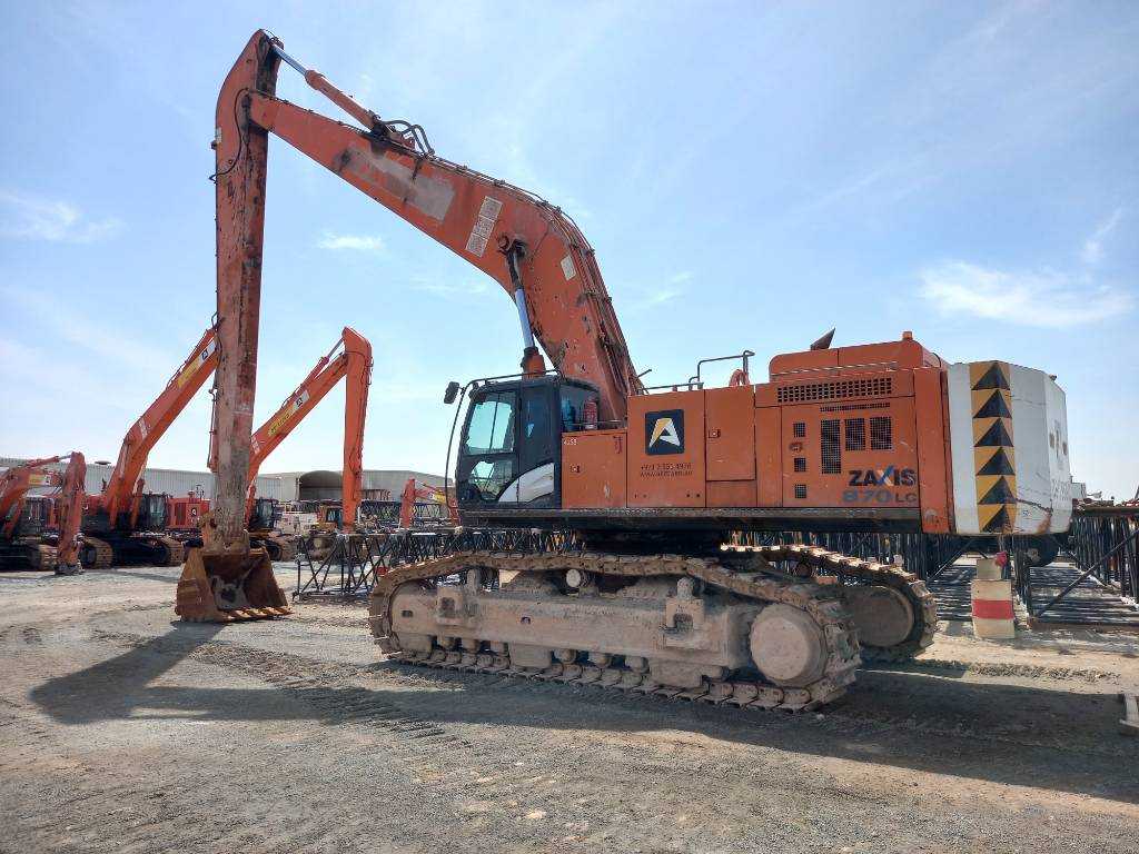 Hitachi ZX 870-5G 21m (Abu Dhabi)