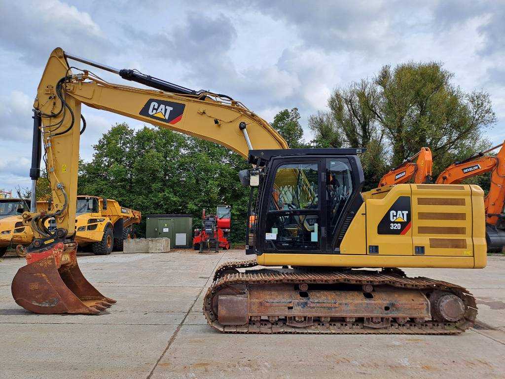 CAT 320 (2 Buckets)