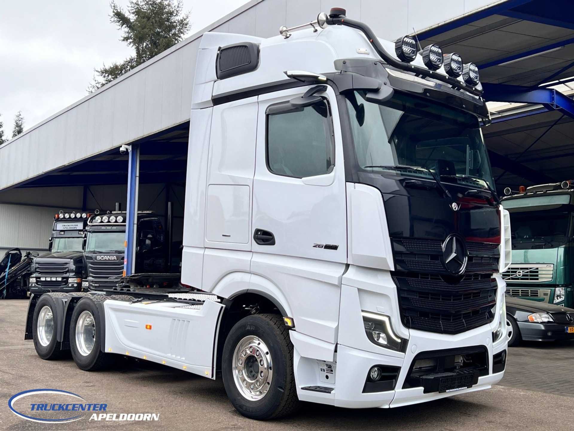 Mercedes-Benz  Actros 2858