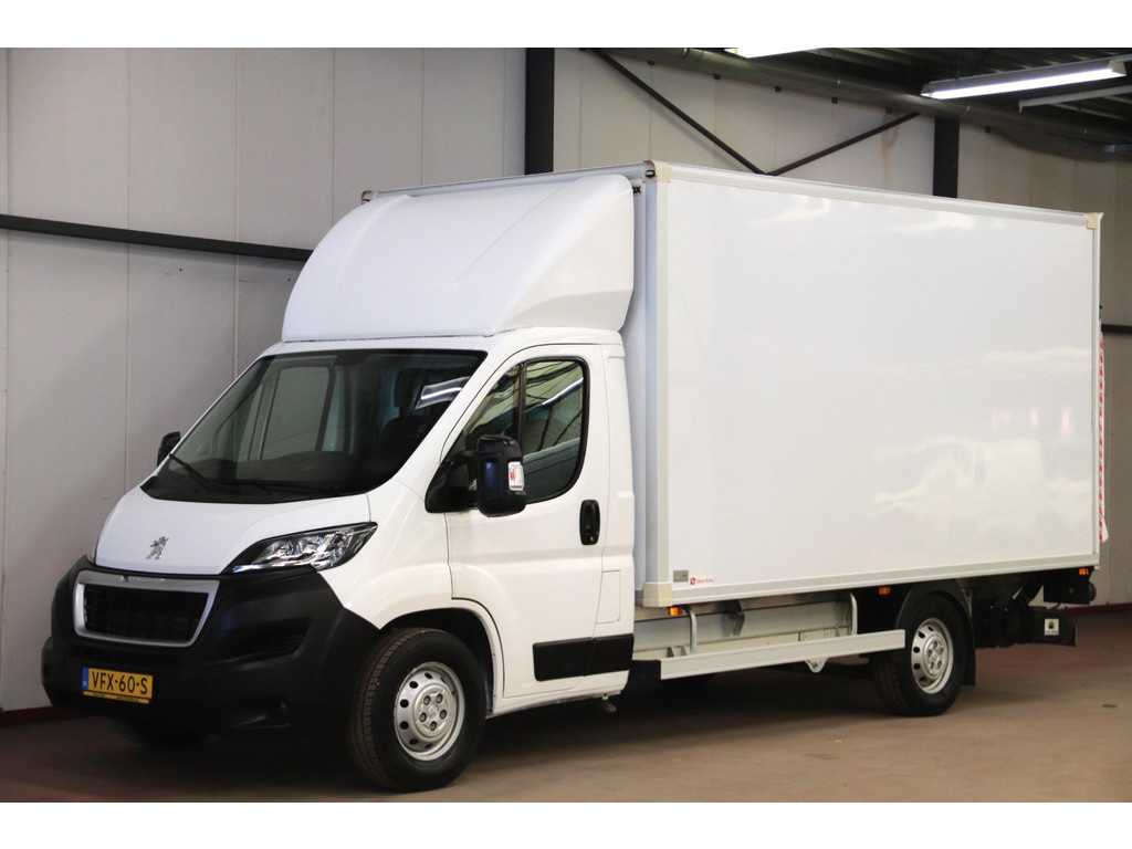 Peugeot Boxer 2.2 165 PK BAKWAGEN MET LAADKLEP EN ZIJDEUR