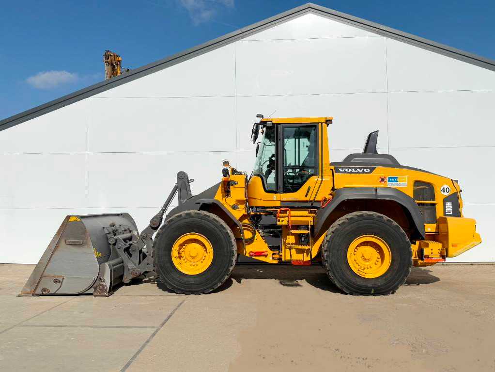 Volvo L110H - German Machine / High-tip Bucket / 3rd Fun