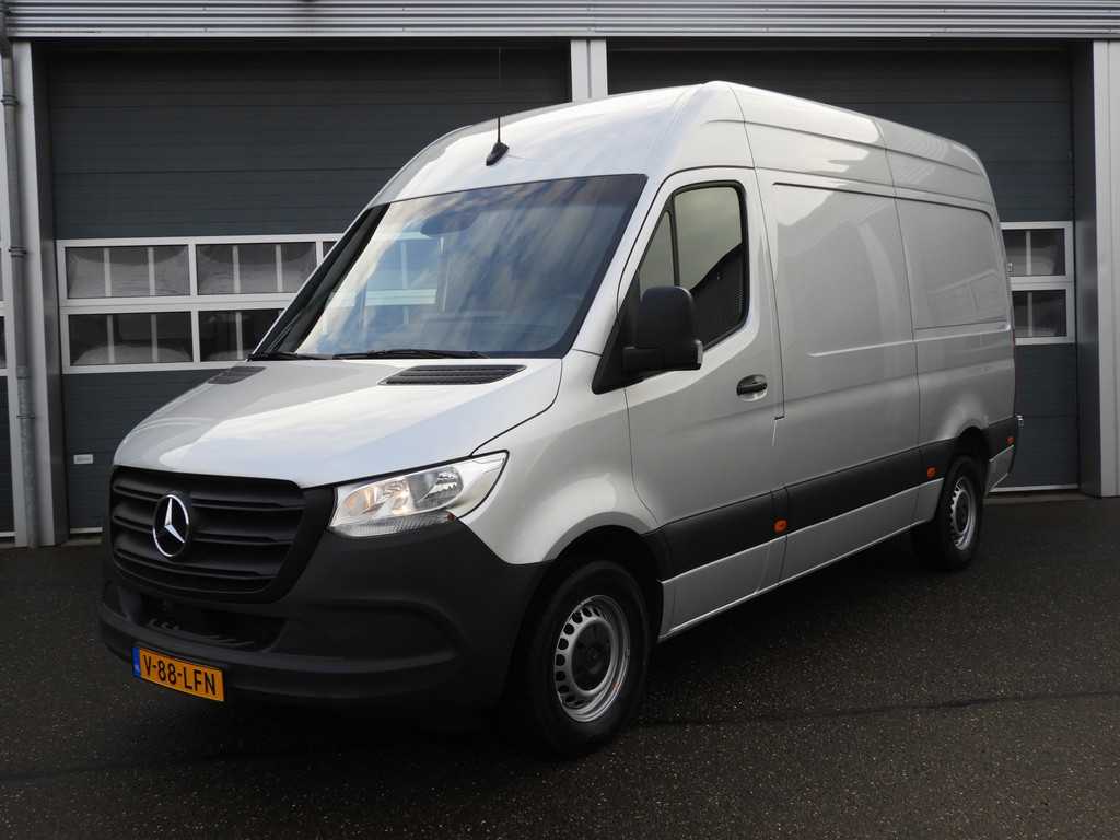 Mercedes-Benz Sprinter 317 1.9 CDI L2H2 AUT | CAMERA | MBUX | 3.5t TREKHAAK