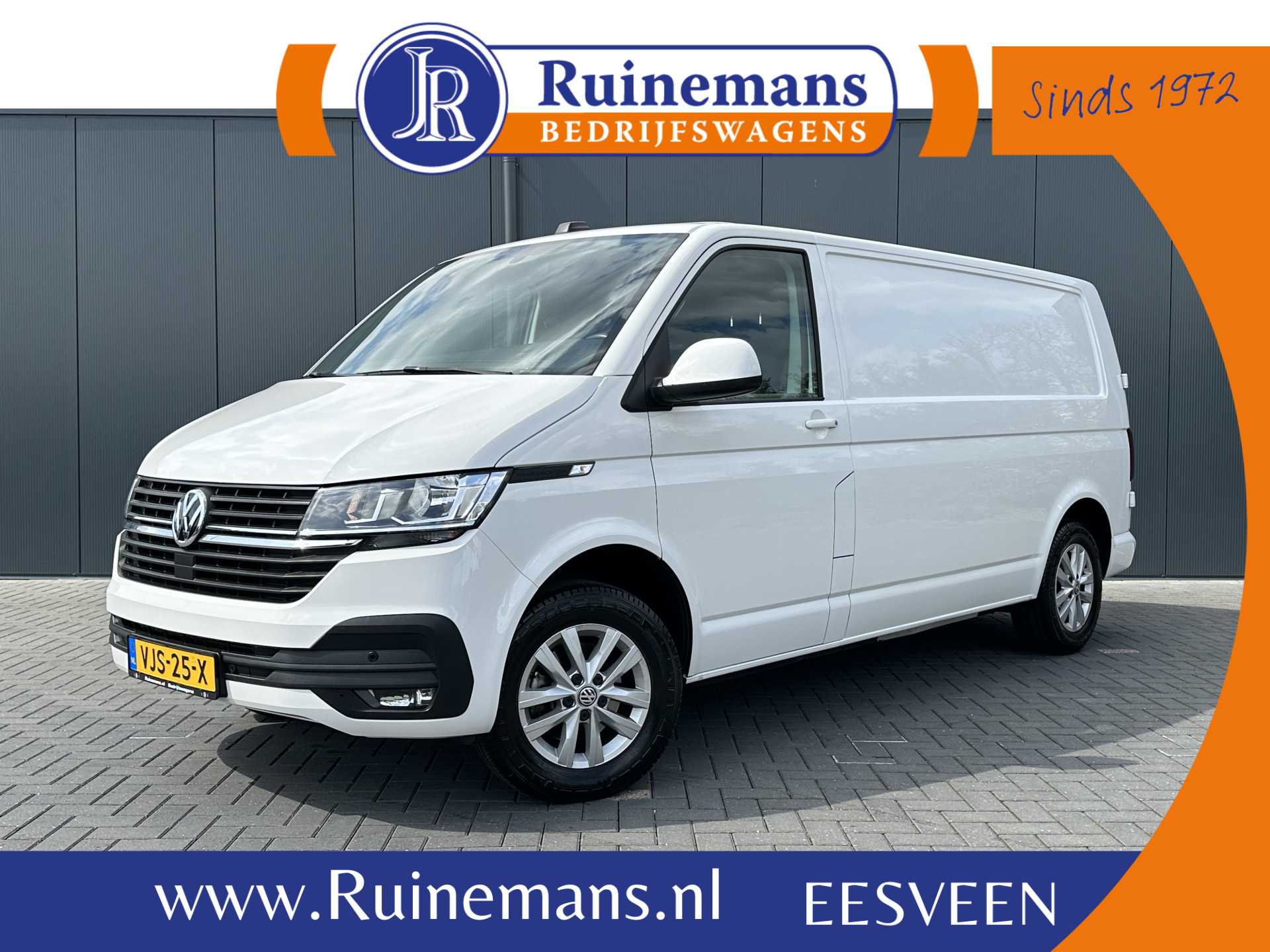 Volkswagen Transporter 2.0 TDI HIGHLINE+ / L2H1 / TREKHAAK / NAVI / CRUISE / AIRCO / PDC / APPLE CARPLAY / ANDROID
