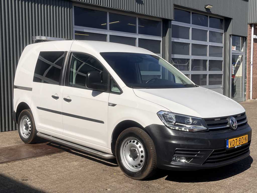 Volkswagen Caddy 2.0 TDI L1H1 BMT Comfortline Bpm vrij Laderkast Airco Cruise controle Kastinrichting Trekhaak 1400kg trekgewicht Schuifdeur Telefoon verbinding 1e eigenaar Euro 6