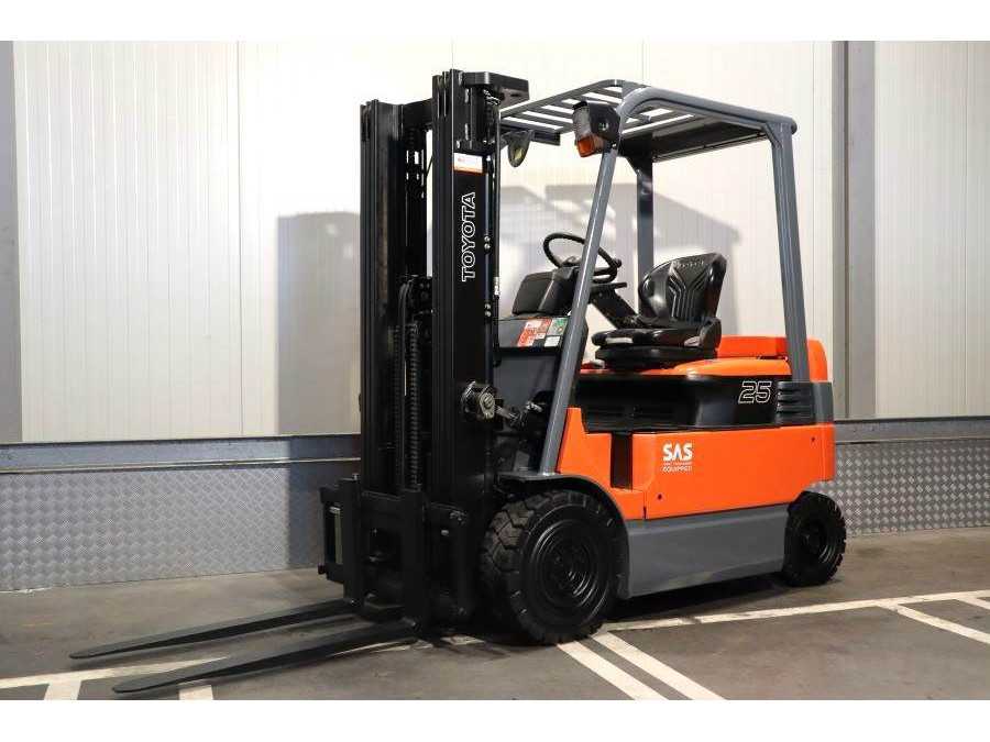 Toyota 7 FBMF 25