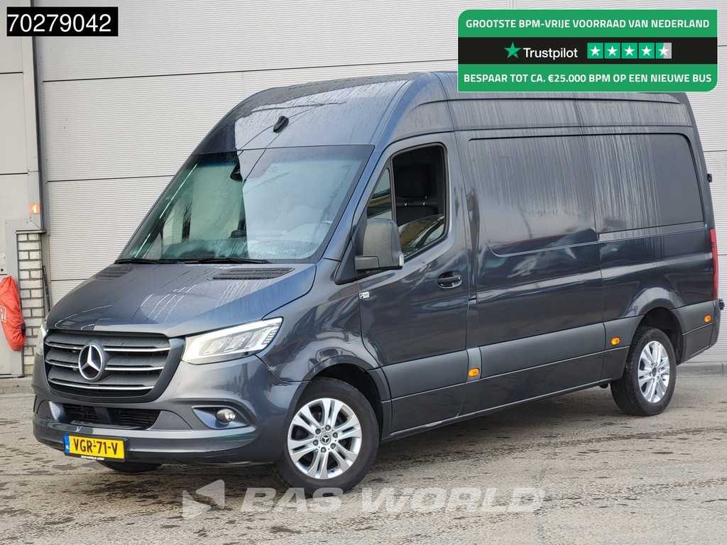 Mercedes Sprinter 319 CDI 3.0L V6 Automaat 190PK 3,5t Trekhaak LED Navi Airco Cruise Camera Parkeersensoren MBUX Carplay L2 10m3 Airco Trekhaak Cruise control