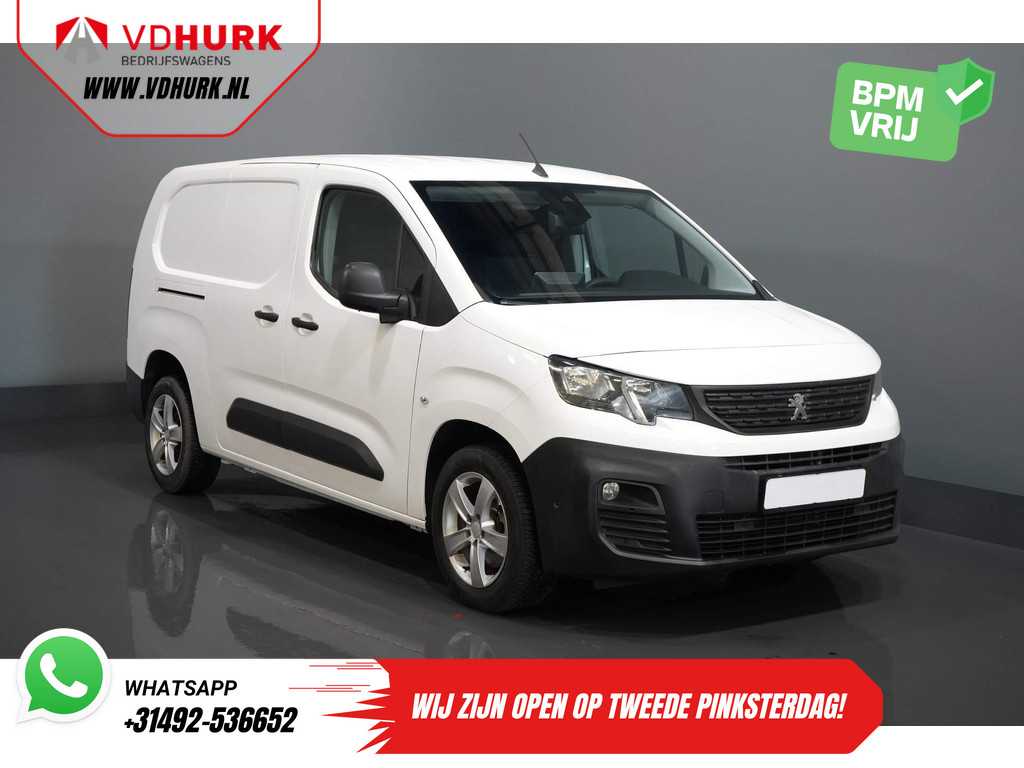 Peugeot Partner 1.5 HDI 130 pk Aut. L2 Long 3pers./ Standkachel/ Stoelverw./ Carplay/ Camera/ PDC/ LMV/ Cruise/ Trekhaak/ Airco
