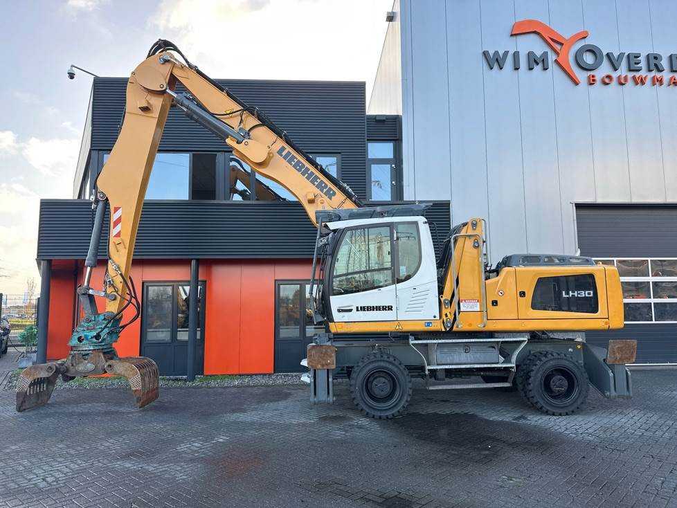 Liebherr LH 30 M