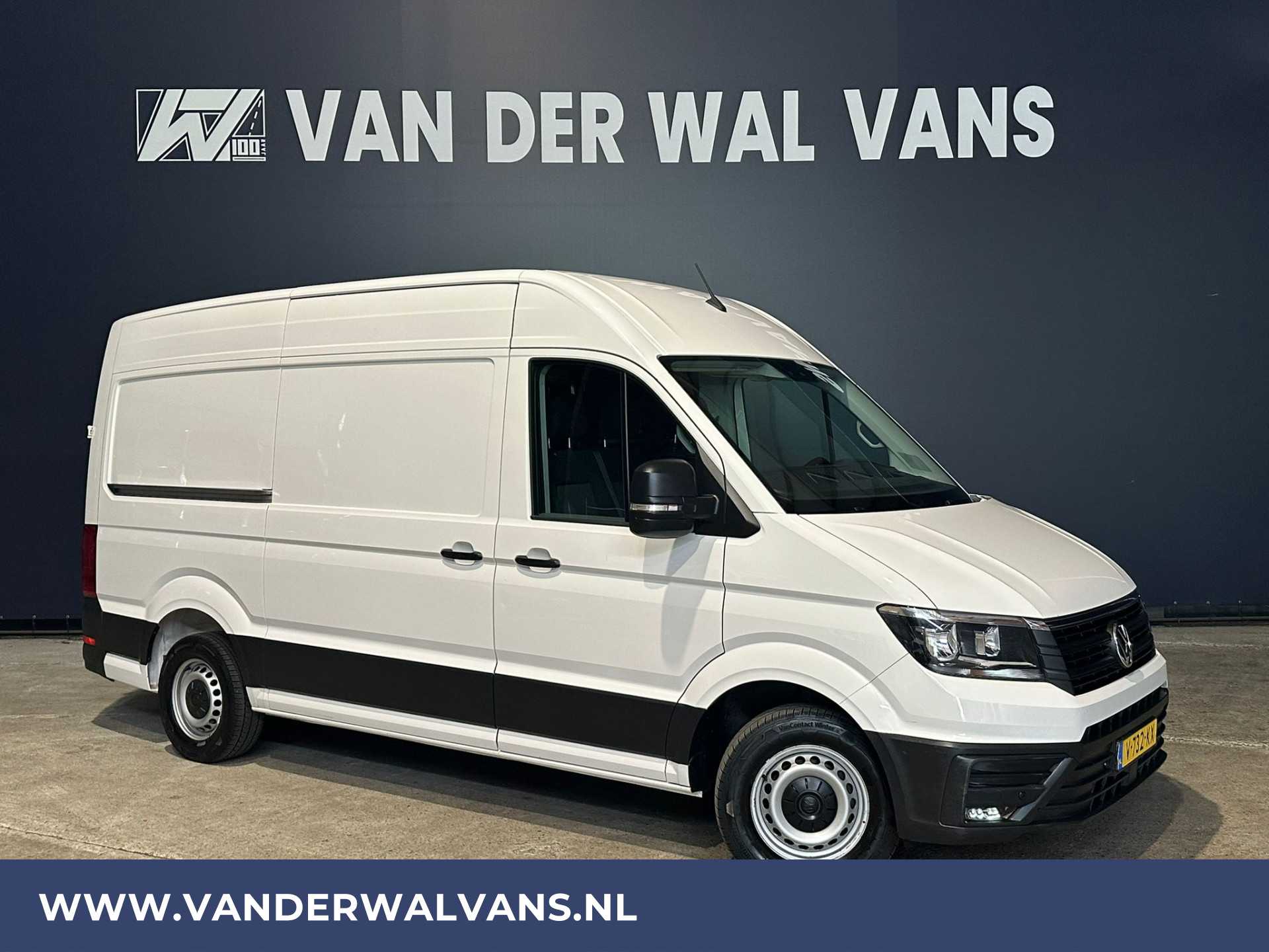 Volkswagen Crafter 2.0 TDI 140pk L3H3 L2H2 Euro6 Airco | Navigatie | 3000kg Trekhaak