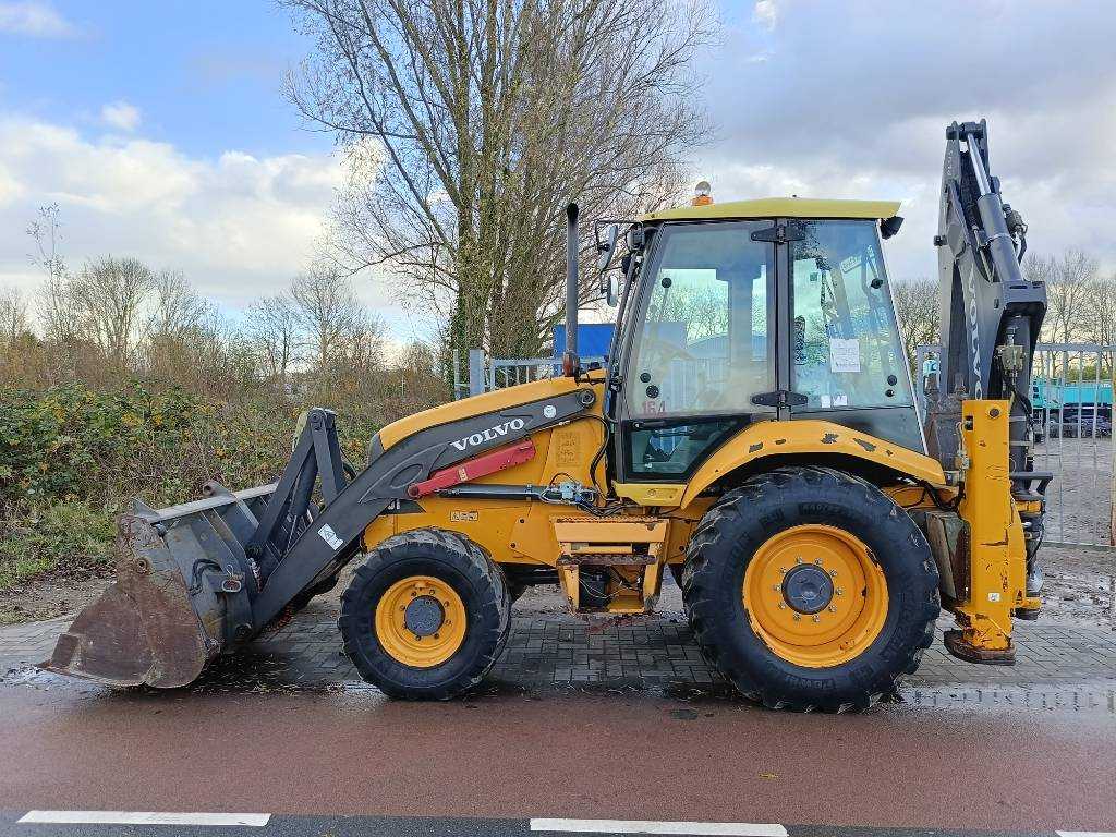 Volvo BL 61 + graaflaad combinatie backhoe loader lader