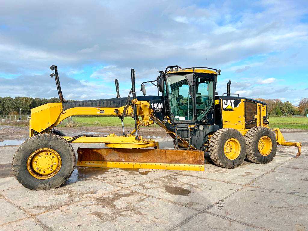 CAT 140M AWD - Joystick Controls / 3 Tine Ripper