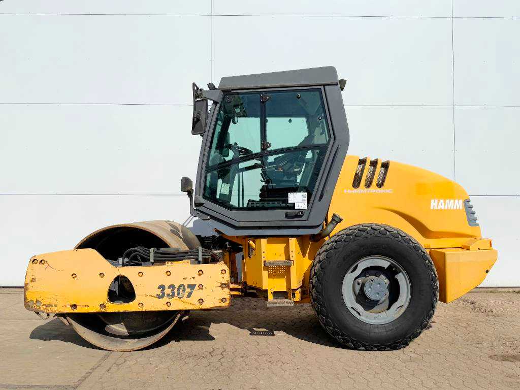 Hamm 3307HT - Dutch Machine / Only 1967 Hours!