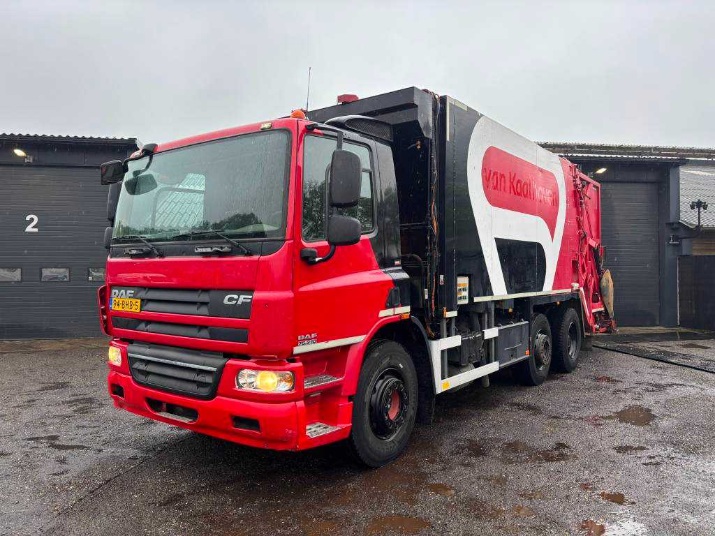 DAF CF 75.310 Euro5 6x2 NL truck