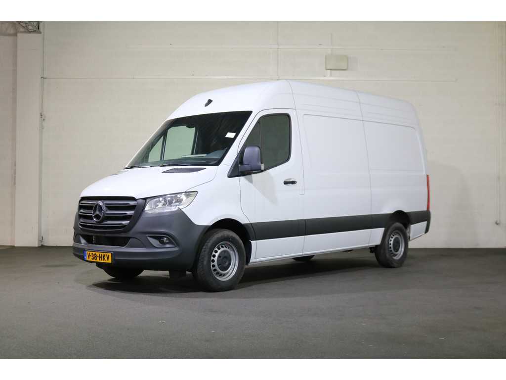 Mercedes-Benz Sprinter 317 CDI L2 H2 Airco Mbux Camera