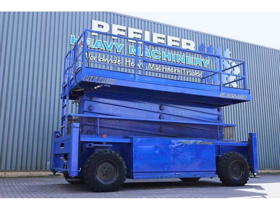 Liftlux SL205-25D Diesel, 4x4 Drive, Hydraulic Deck Extens