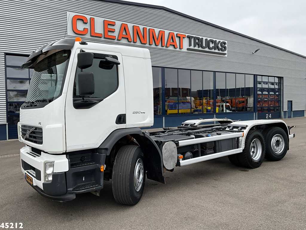 Volvo FE 260 Chassis cabine with PTO Just 199.470 km!