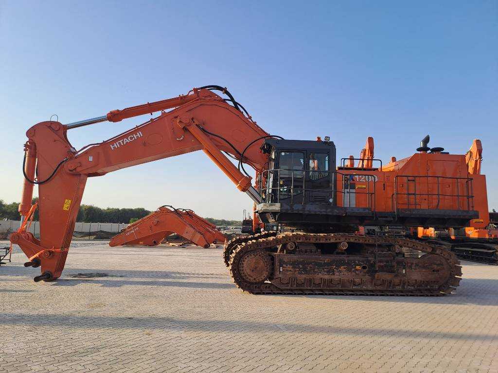 Hitachi EX1200-6 ME (New Boom + Stick)(Jebel Ali, UAE)