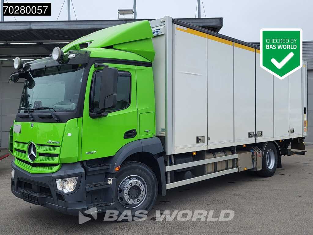 Mercedes Antos 1827 4X2 18tonner ADR Ladebordwand boxheater Euro 6