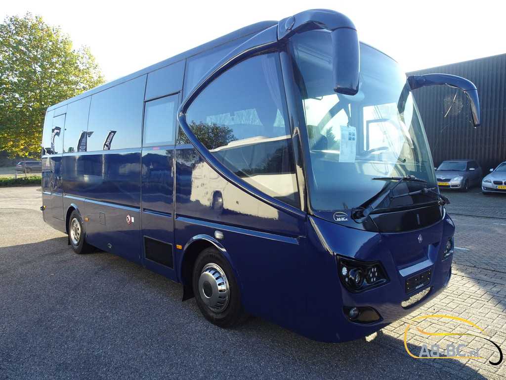Mercedes-Benz Atomic Omnibus Sundancer 31 Seats EURO 6 coach bus