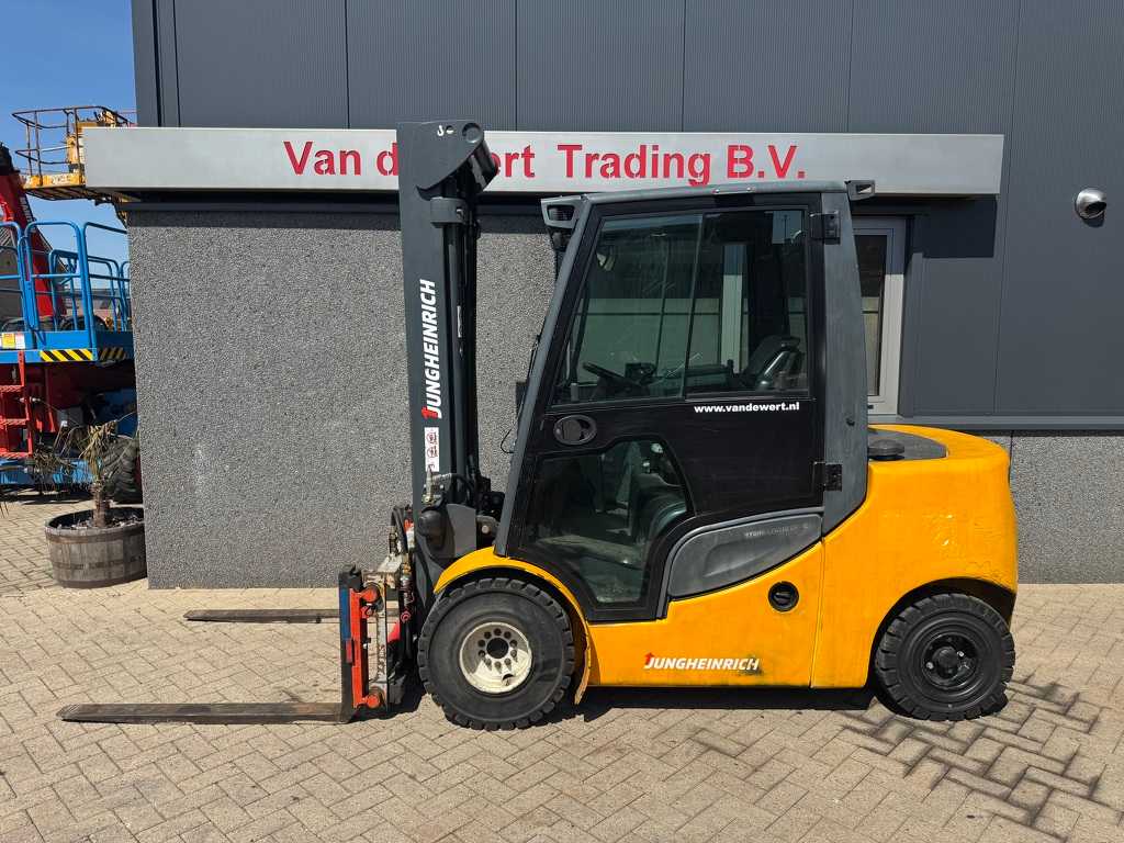Jungheinrich DFG 435S Triplo 530 Freelift/Sideshift/Vorkversteller Diesel 2014