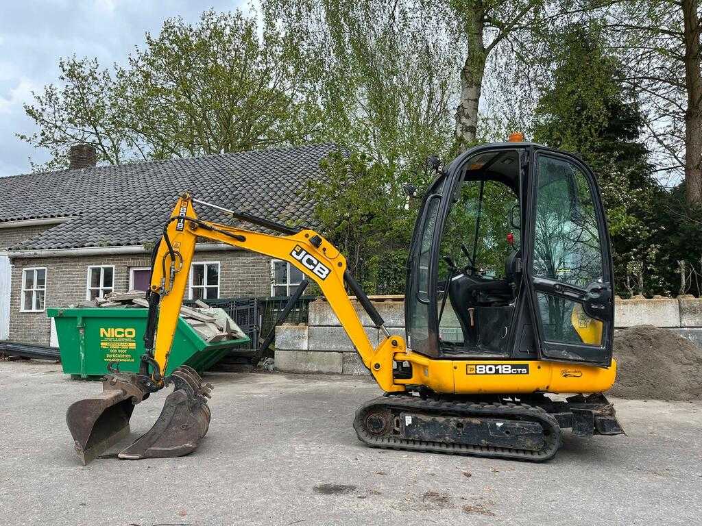 JCB 8018 Minigraver