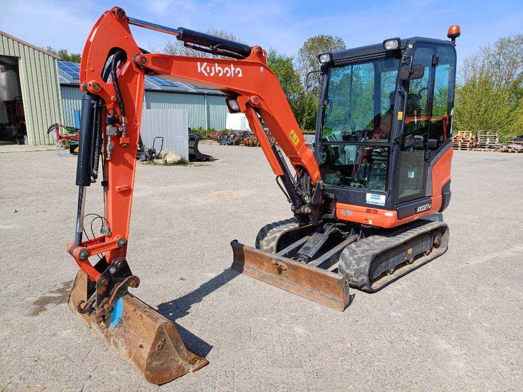 Kubota KX027-4