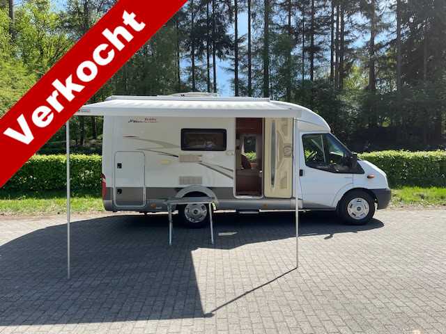 Hobby T 500 Hobby T 500 GFSC Half-integraal camper > 140pk dwarsbed | kameerwagen | Camper