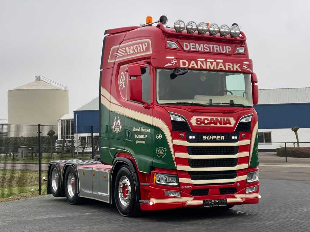 Scania S650 V8 NGS SHOW TRUCK, FULL AIR, RETARDER, PTO/HYDRAULIC!