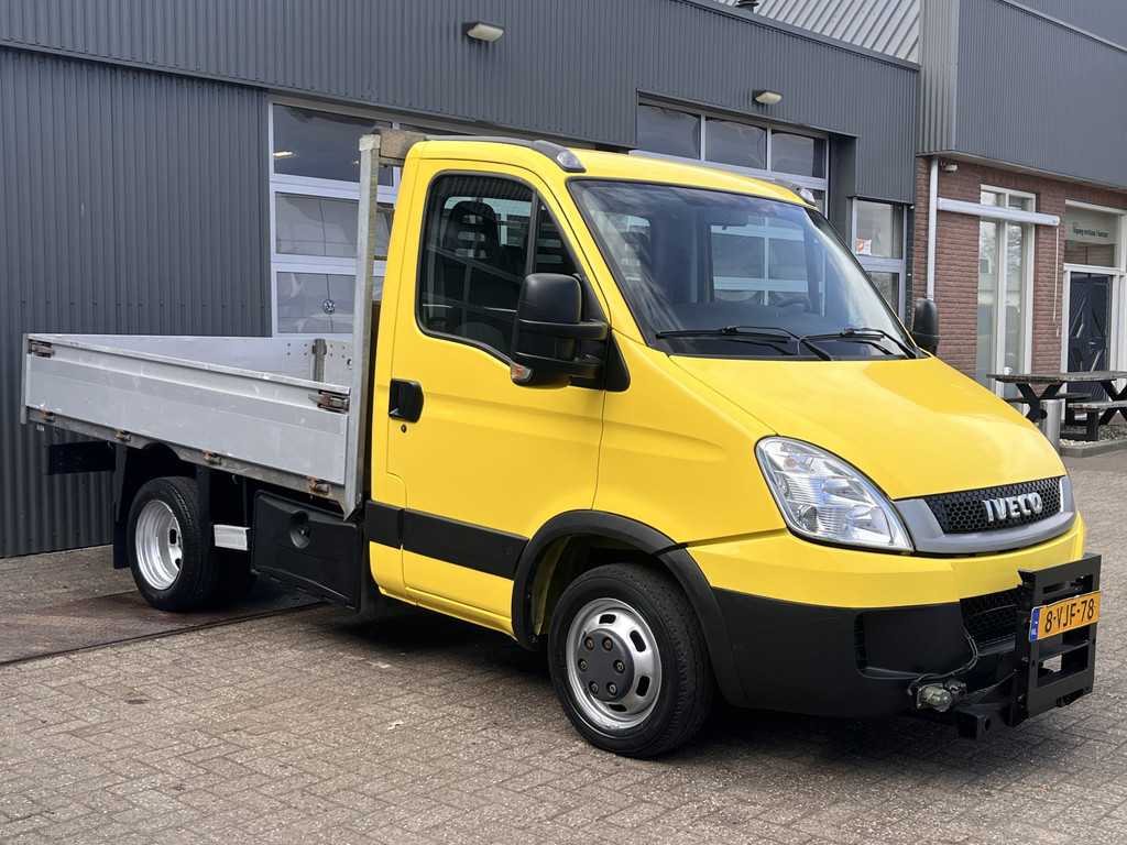 Iveco Daily 35C13 Koppeling defect! Pick-up Trekhaak 3500kg trekgewicht 3-Persoons 1e eigenaar Openlaadbak P-up Pritsche Nido voorbereiding Bpm vrij voor particulier gebruik!!