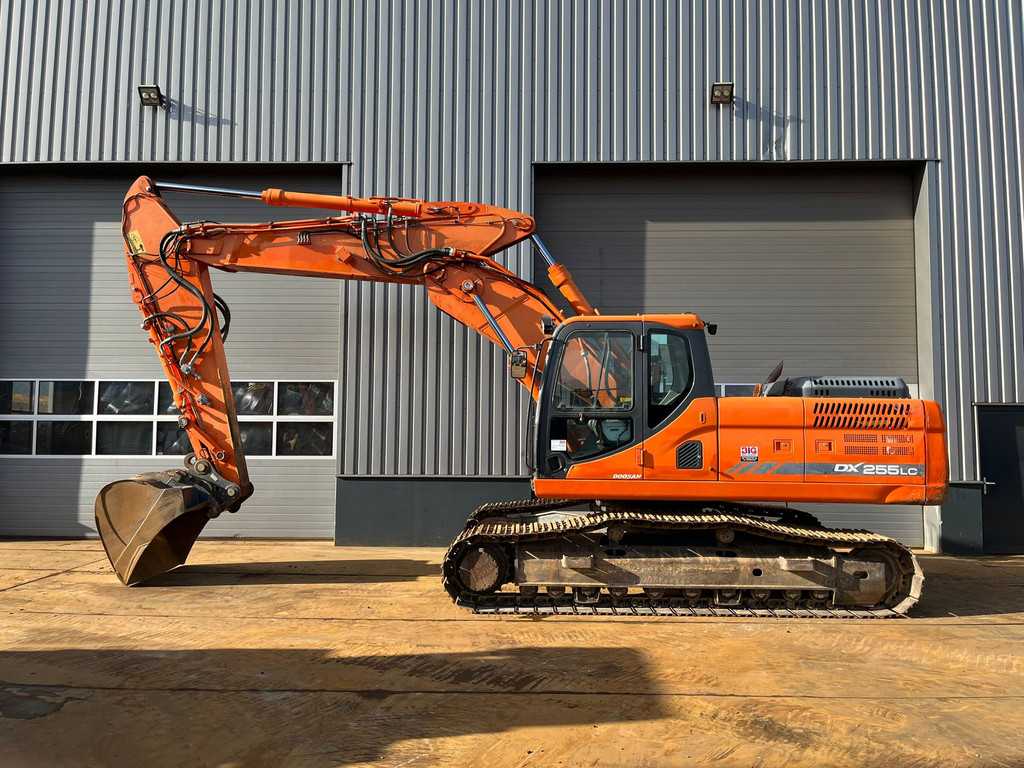 Doosan DX255LC-3