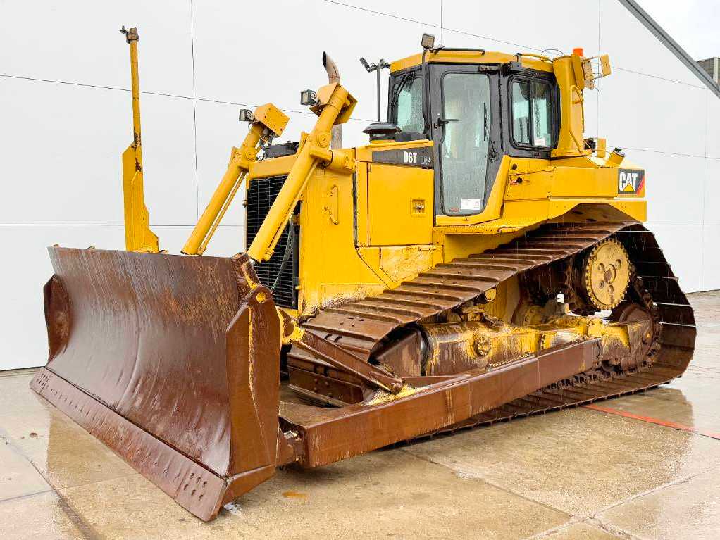 CAT D6T LGP - Dutch Machine / Camera / CE + EPA