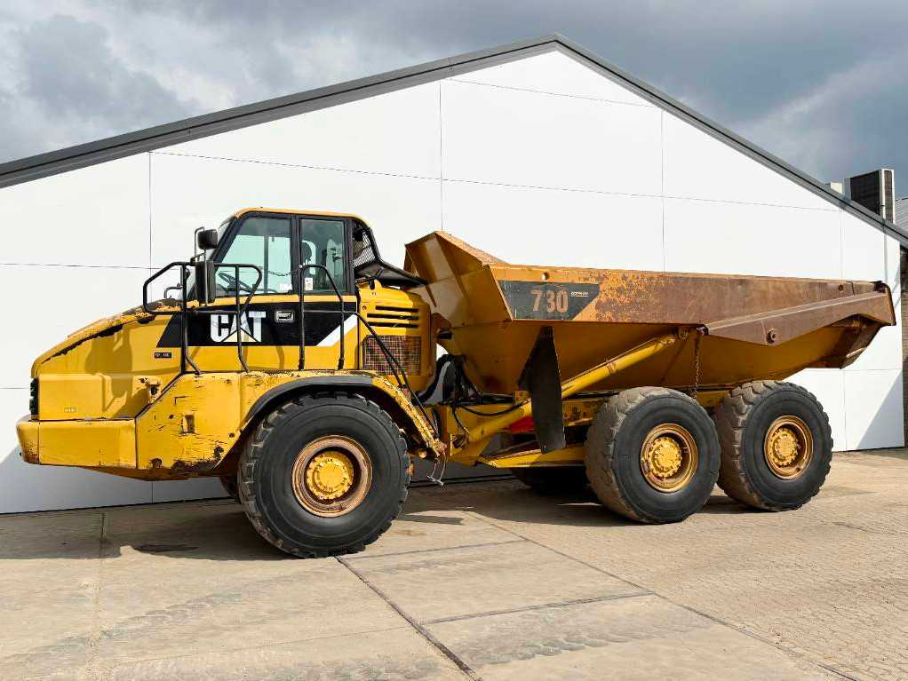 CAT 730 - German Machine / Tailgate / Auto Greasing