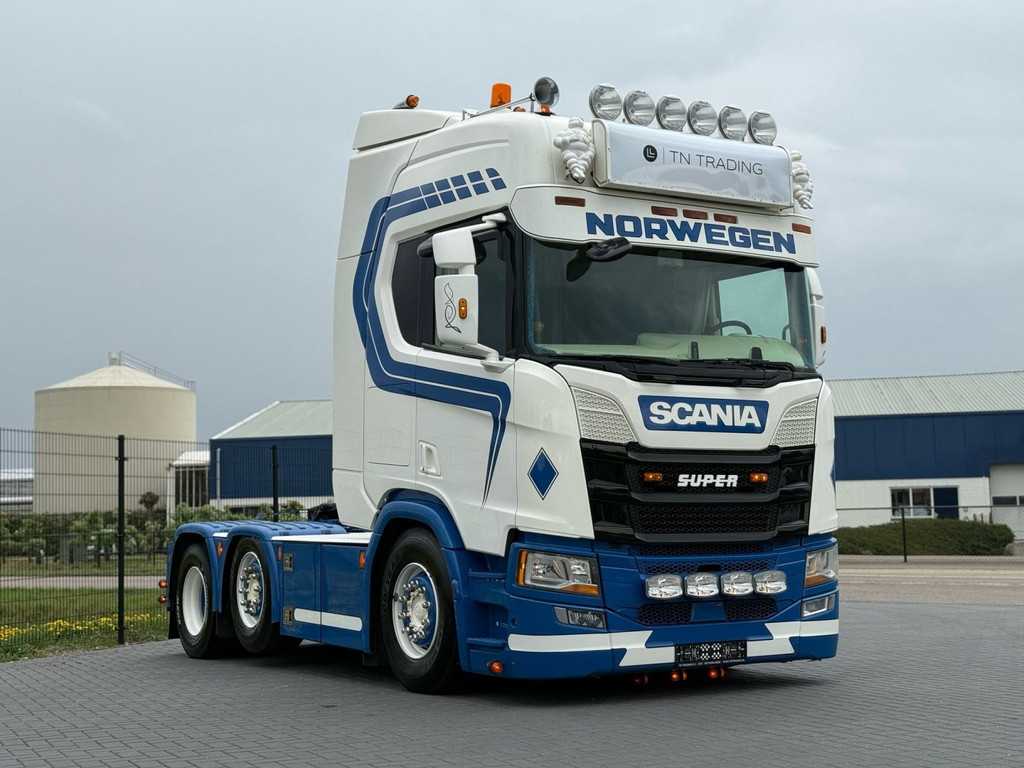 Scania R450 SHOW TRUCK, INTERIOR, STEERING, RETARDER, 570.000 KM.