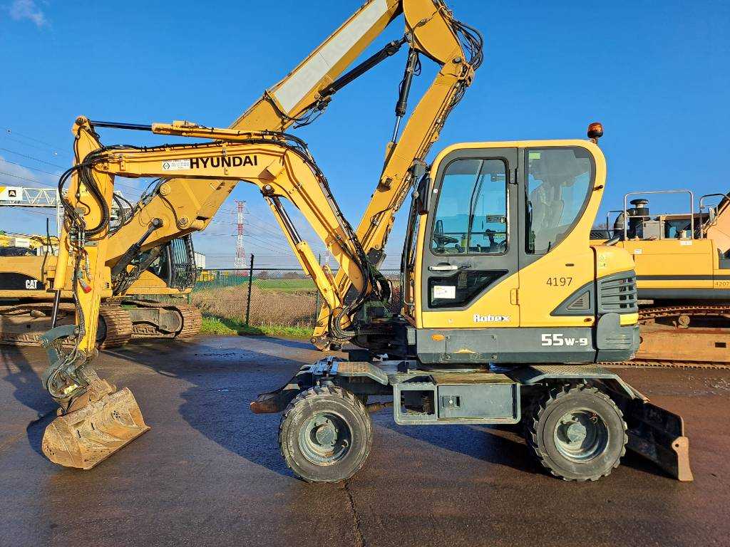Hyundai Robex 55 W-9