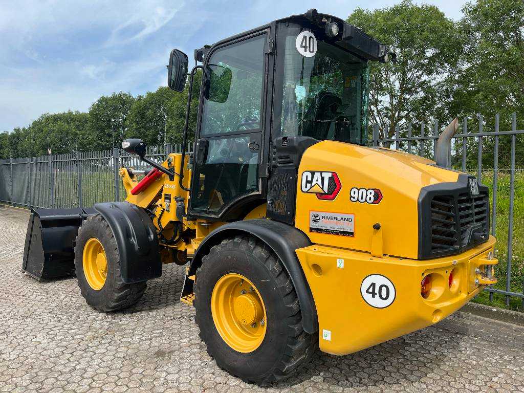 CAT 908 demo 2022 CE EPA 40km forks autogreaser bucket