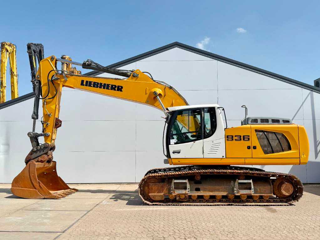Liebherr R936LC - Auto Greasing / Quick Coupler