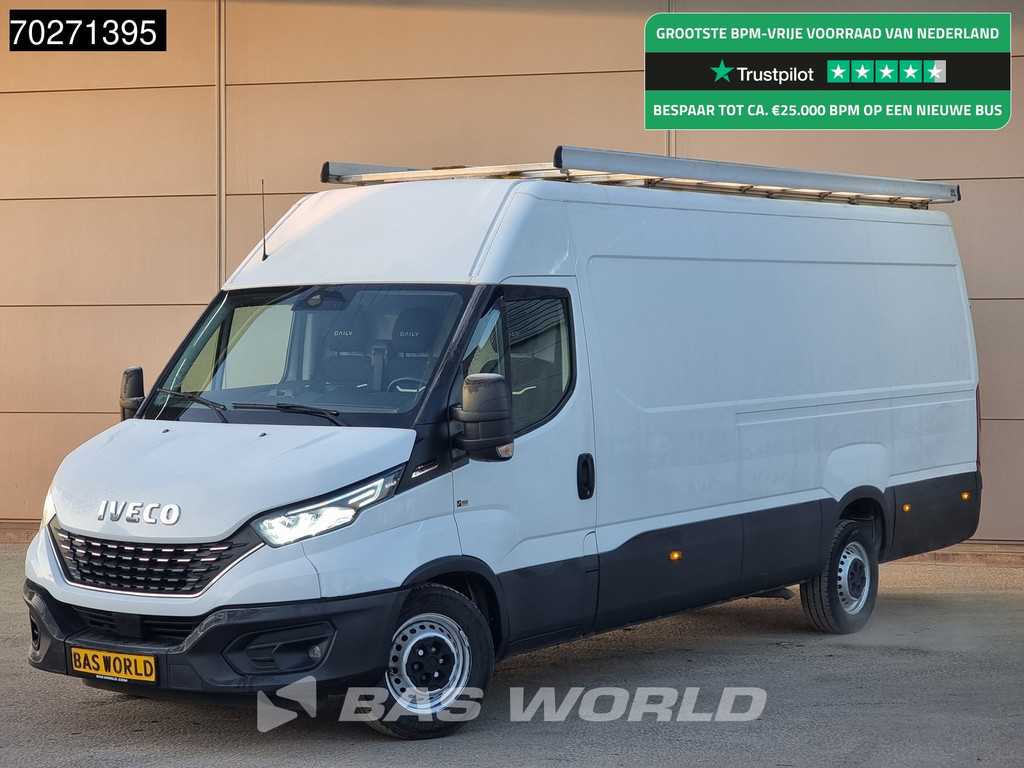 Iveco Daily 35S14 Automaat L3H2 Navi LED 3,5t Trekhaak Imperiaal Camera Airco Cruise L3 16m3 Airco Trekhaak Cruise control