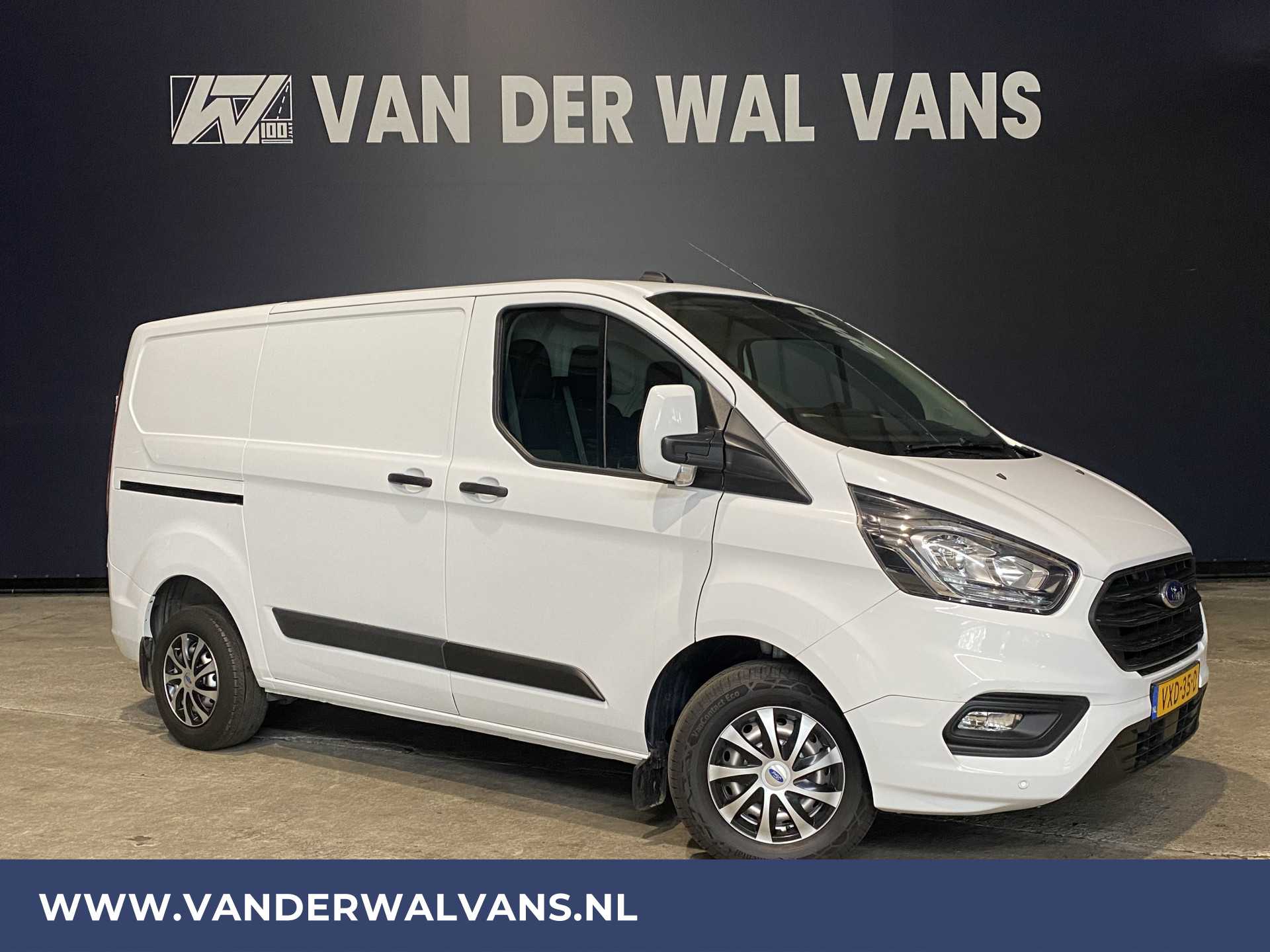Ford Transit Custom 2.0TDCI 130pk L1H1 Euro6 Airco | Parkeersensoren | Cruisecontrol | LED