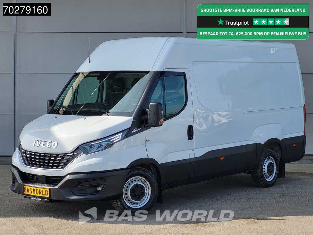 Iveco Daily 35S21 3.0L Automaat 210PK L2H2 3,5t Trekhaak LED Airco Cruise Camera Euro6 L2 12m3 Airco Trekhaak Cruise control