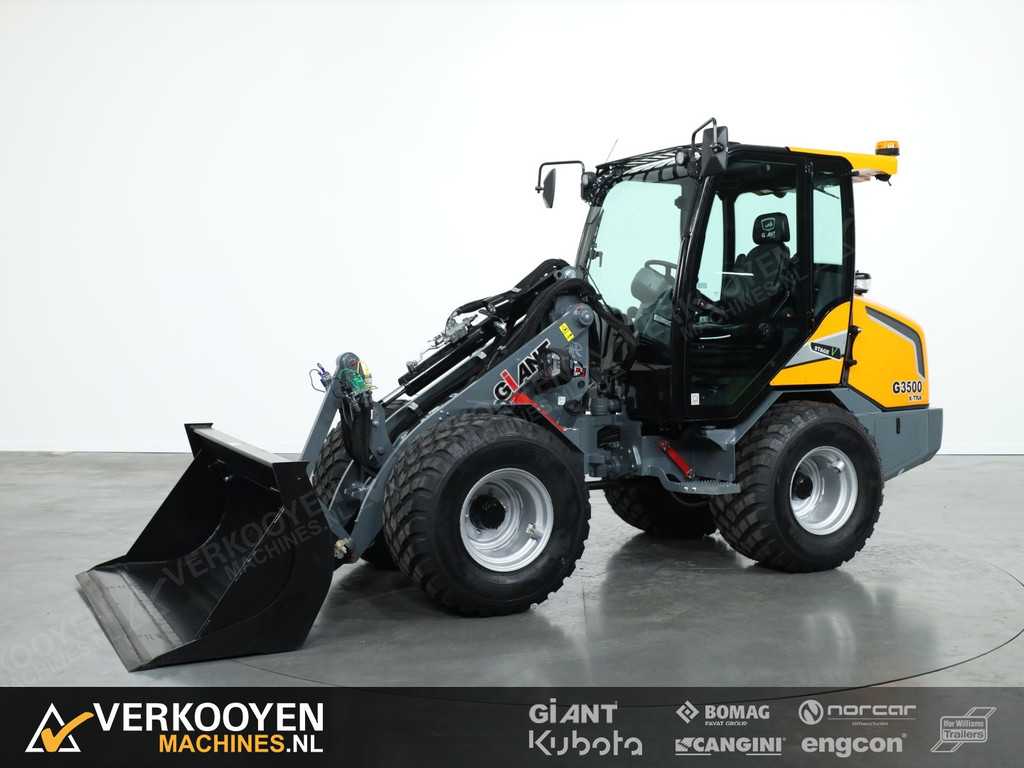 2025 Giant G3500 X-tra (Cabine) VK10081
