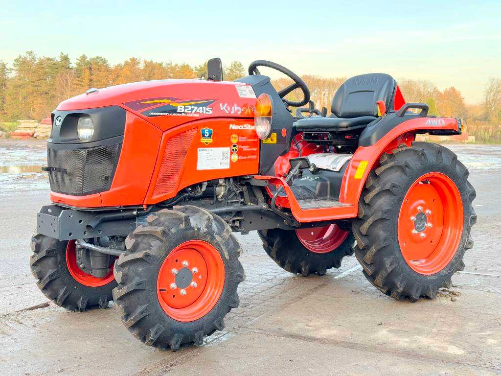 Kubota B2741S 4WD - New / Unused / 2024 / 27hp