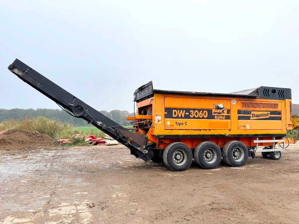 Doppstadt DW3060 - Dutch Machine / Mercedes-Benz Engine