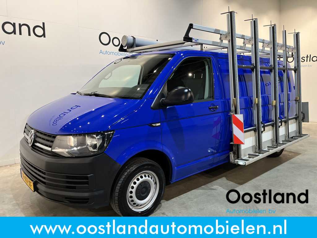 Volkswagen Transporter 2.0 TDI L2H1 / Van Den Born Glasresteel / Euro 6 / Airco / Glastransporter / Cruise Control / Trekhaak / Imperiaal / CarPlay /  Navigatie / PDC / 83.500 KM !!