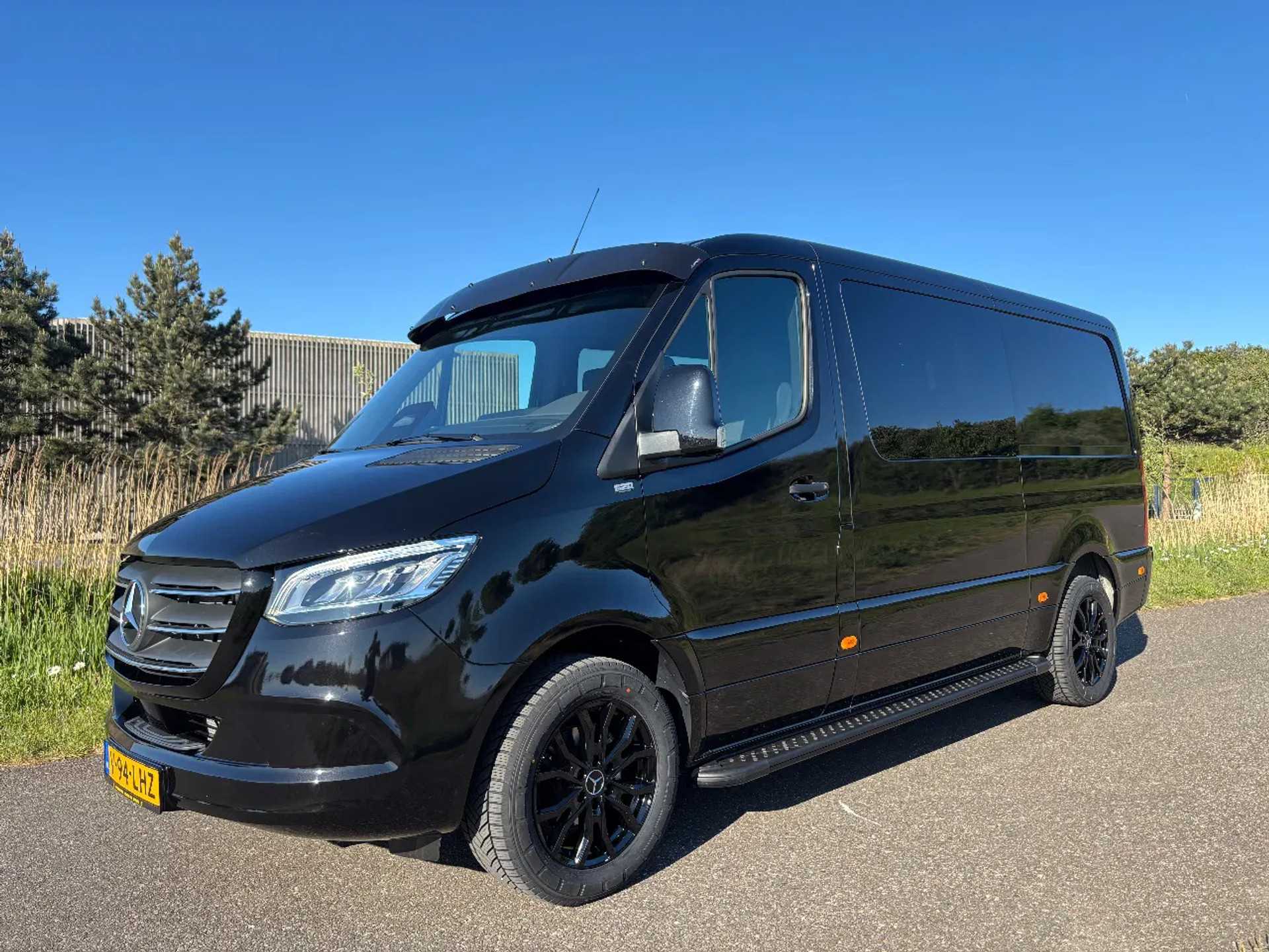 Mercedes-Benz Sprinter 319CDI L2H1 Dubbelcabine 6+1 Pers Automaat Airco Cruisecontrol 3500KG Trekhaak NIEUW BPM VRIJ