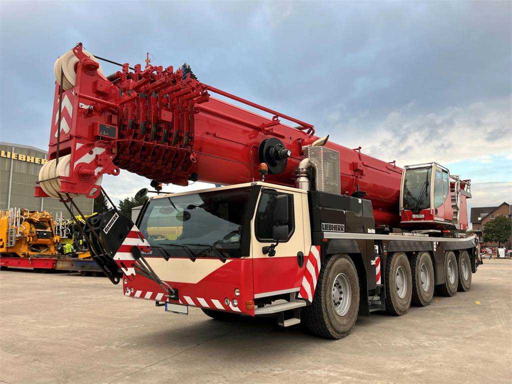 Liebherr LTM 1230-5.1