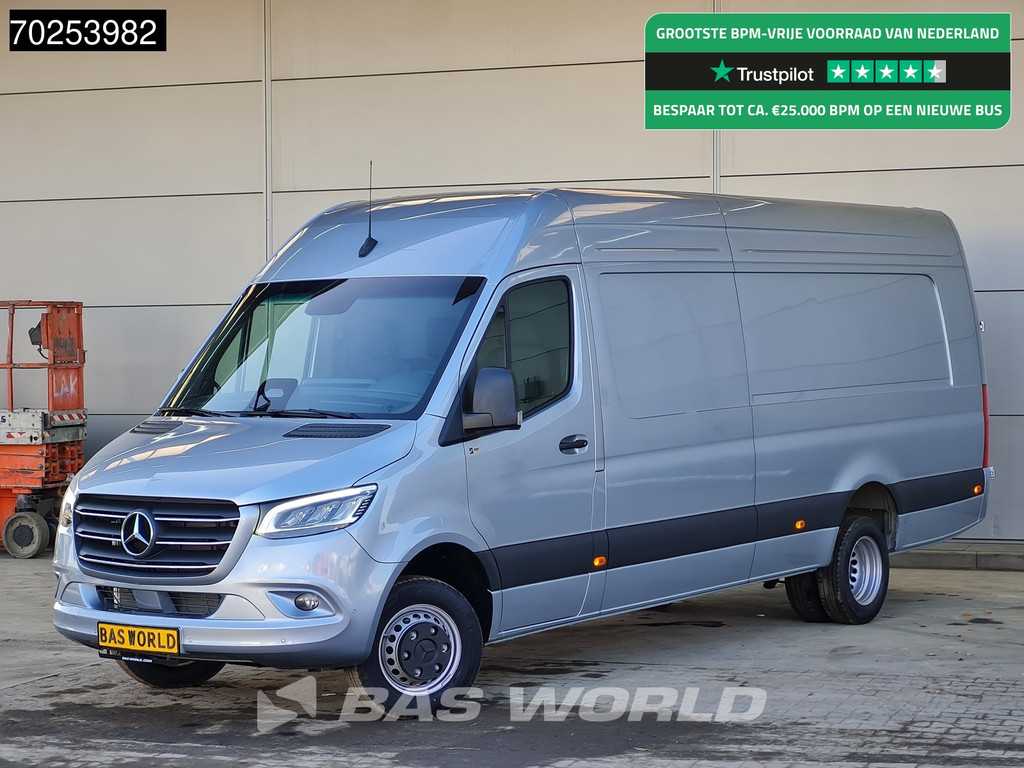 Mercedes Sprinter 519 CDI Automaat Dubbellucht L4H2 XXL 3500kg trekhaak ACC LED Camera Navi 16m3 Airco Trekhaak