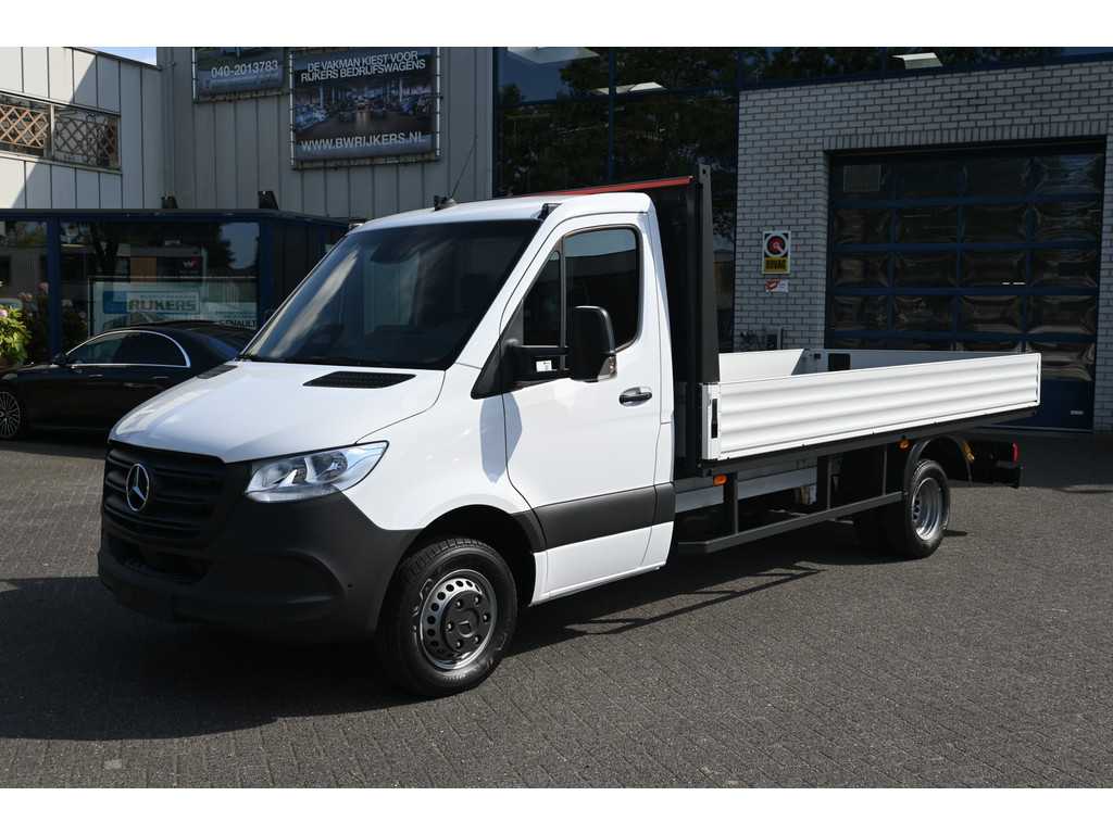 Mercedes-Benz Sprinter 519 CDI L3 Pro Open laadbak 3500kg trekhaak, Navigatie met Smartphone integratie, Geveerde stoel