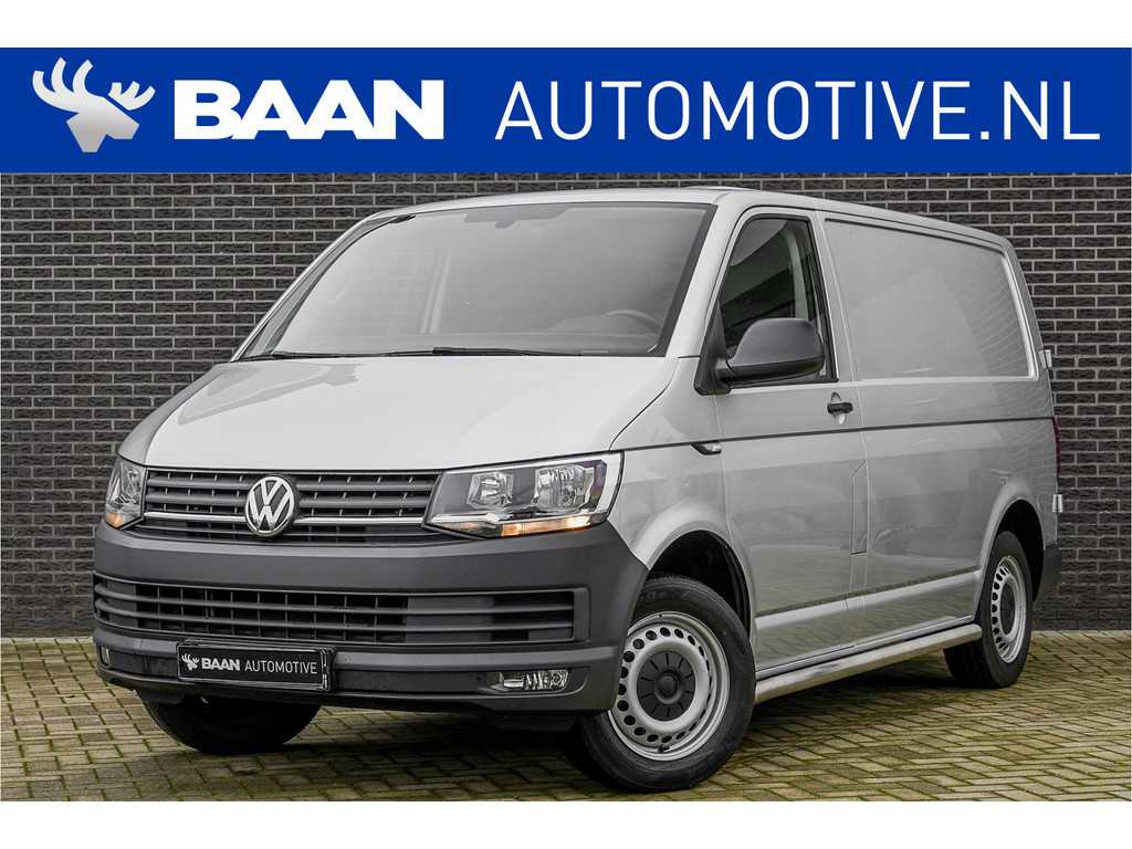 Volkswagen Transporter 2.0 TDI L1H1 Comfortline | Airco | Vloer | Trekhaak | 3 Persoons