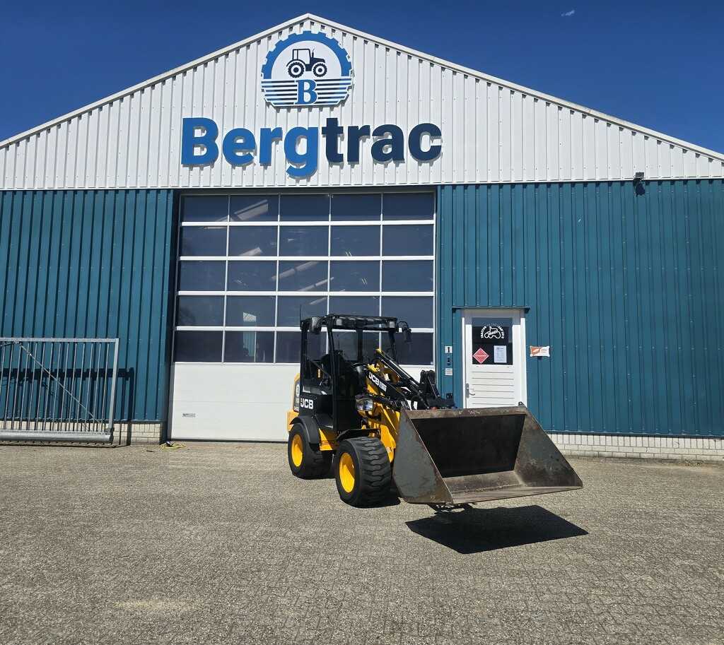 JCB 403 Plus